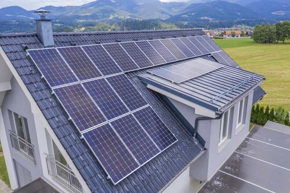 solar-panels-installed-on-the-house-roof